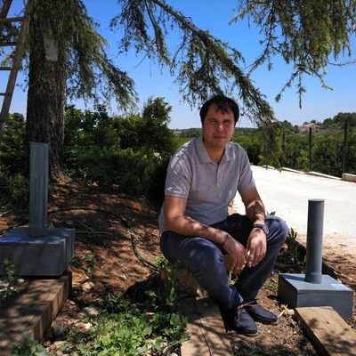 Apasionado de la topografía y cartografía, @geomática. Especialista en la delimitación de la propiedad inmobiliaria.