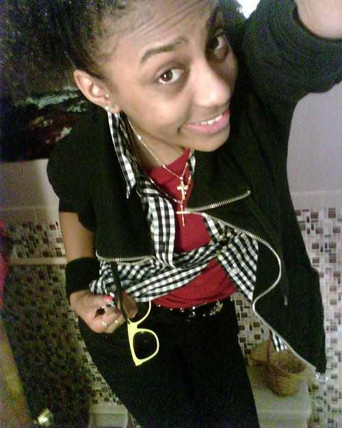 I : dance, laugh, fool around, be loud, etc. Scorpio . & very very oh so cool . =]