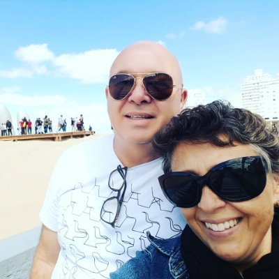 Livre e de bons costumes. Em busca de conhecimento pessoal para ser uma pessoa cada dia melhor.