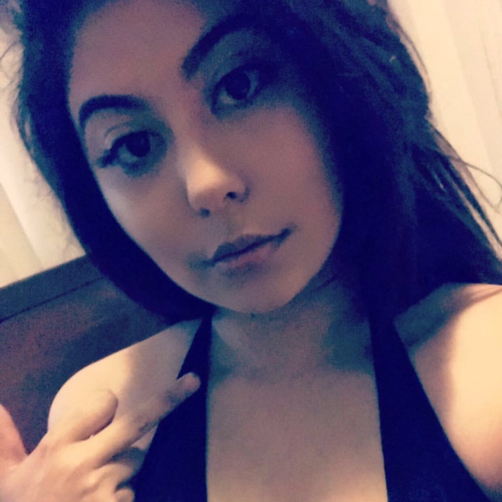 #findom | OC&LA | lillithdiaz@yahoo.com | Latin Queen | https://t.co/9rPINdNLQw - iwantclips