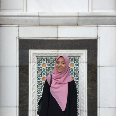 hallonext's profile picture. bored