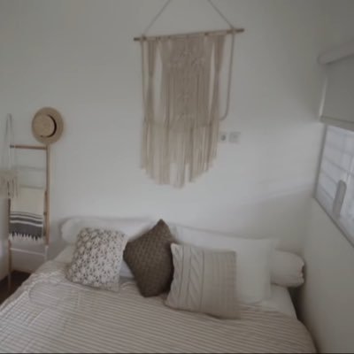 putriwidiii's profile picture. 