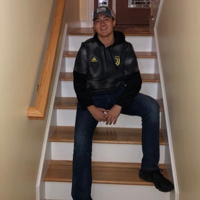 UNE ‘24 local ice cream scooper, 34 pace, occasion tennis player