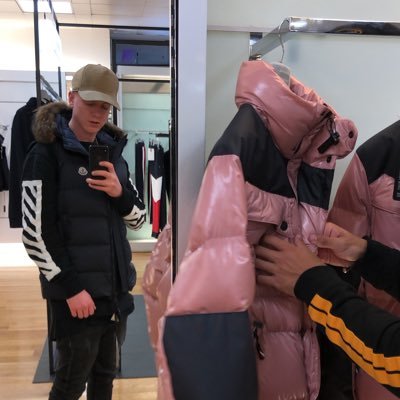 charliecowgillx's profile picture. 