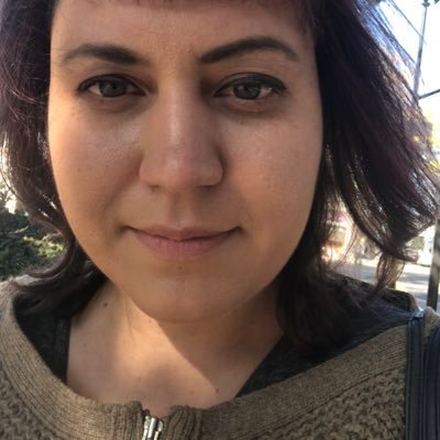 reedavaz's profile picture. art nonprofit hustle + design + transit + mama life in the bay