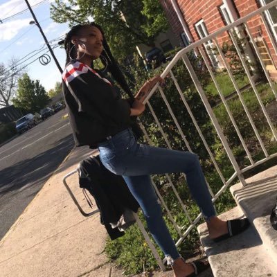 hollywoodraeee's profile picture. dirtyjerz📍