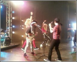 ThePayoff_FD's profile picture. i love Faber Drive, Stereos n Marianas Trench!! my fav song  is The Payoff!! im obsessed w/ music n Faber Drive. i love2hang w/ friends. i want2go2a FD concert