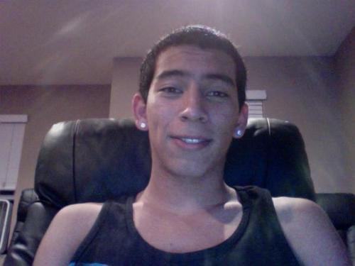 Henree18's profile picture. 