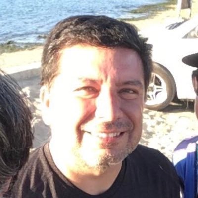 Padre/HumanistaCristiano/RomanticoViajero/AbogadoLaboralista/ Presidente Regional @DcCoquimbo Disfrutando el viaje