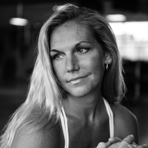 Owner of Lisa Cuerden Yoga based in Oxford! Yoga Teacher & Devotee, Yoga Retreat leader and Presenter, Sports Masseuse.