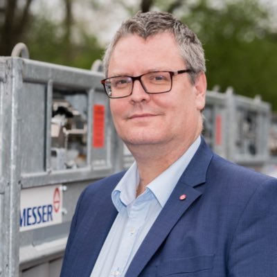 Wir produzieren und handeln mit Gase für die Industrie, Lebensmittel und Medizin. Führend bei Wasserstofftechnologien und CO2-Recycling