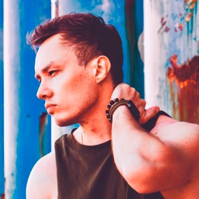 Anton Fadeevさんのプロフィール画像