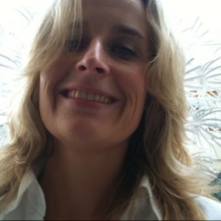 laraboswinkel's profile picture. 