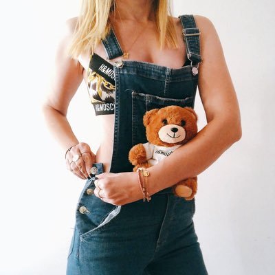 ShoppingTh's profile picture. be the person your followers think you are