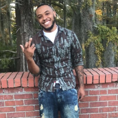 Yunq_Ambitious's profile picture. launching..... 90s 👶🏽 🍼😈🤭🤫