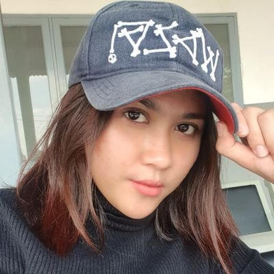Lucynasriil's profile picture. Find Me On : IG : Luciagumay