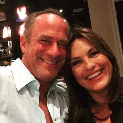 O BRASIL TE AMA MARISKA 
       BRASIL LOVES YOU MARISKA              
             
                           #SVUBR