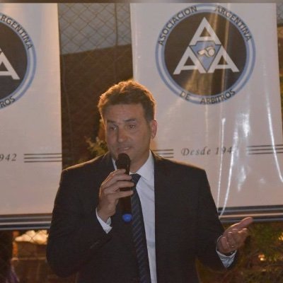 📌 Actual Rector de la Escuela de Árbitros AAA 📌 Responsable de plantel arbitral juvenil en @afa 🏁⚽🇦🇷 Ex Árbitro FIFA   💪🏼Orgulloso de Pertenecer