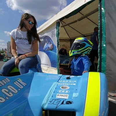 Ex-Grid/Promo Model 4 British Superbikes, WSBK, MotoGp IOM TT & British/World Sidecars. Other half of Alan Founds @Teamfounds Mummy to Jet Axel 🏁🏆❤