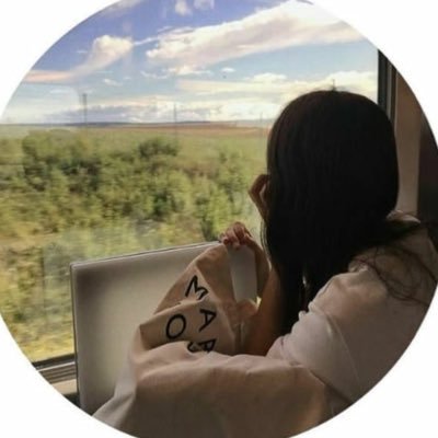 samar83105210's profile picture. Accounting graduate 💰👩🏻‍🎓.