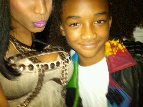 #TeamJaden
Willow followed us on 06october