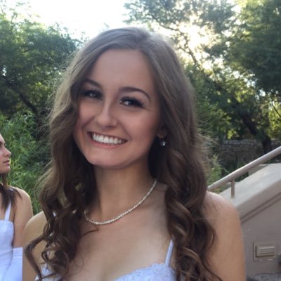 Carlee_Tofel's profile picture. university of arizona | XΩ | volleyball