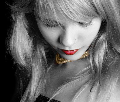 Aenigma's collection of semi-precious gemstones, beads and pearls from all over the world are incorporated into each distinctive piece uniquely for you.