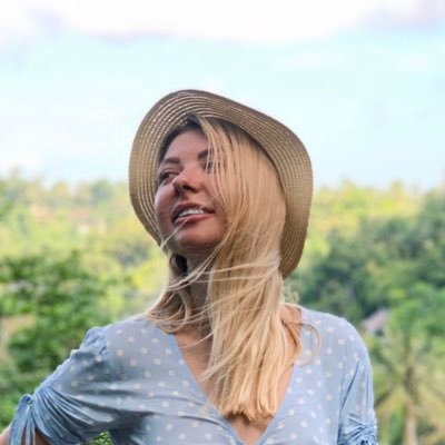 Passionate about Design | Marketing | Startups | Technologies | Traveling | Health & Wellness ☘️