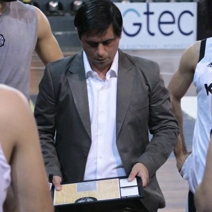 Entrenador de Básquet Eneba Nivel3. Con pasado en Regatas y San Martín de Ctes. GYE de Comodoro. Unión Progresista Chaco. Por último Olimpia Kings - Paraguay!!!