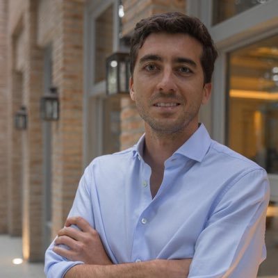 alayfess's profile picture. Hijo, amigo, marido, padre, disfrutón y emprendedor. Cofundador en @maternify. Antes @carromate_es, @walkabrand y @Byld_CVB. Me flipa picar mientras cocino.