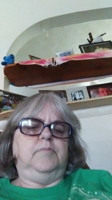 maryjanemagga13's profile picture. reading