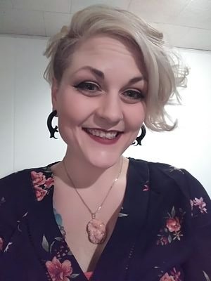 lovestocolor83's profile picture. Music lover, will vacation anywhere.