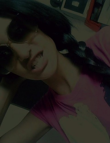 _anadamas's profile picture. 