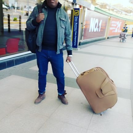 edGuruKing's profile picture. life treats u how u take it