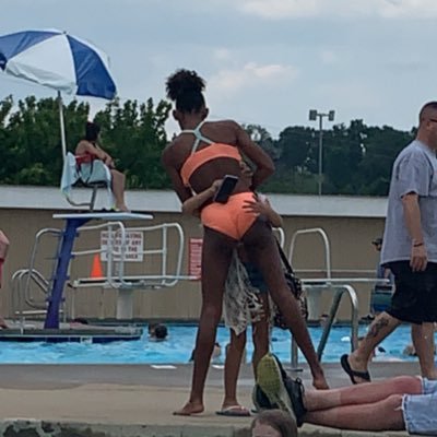 lafergie10's profile picture. Mommy to four beauties! Wife to my best friend ❤️ life is what you make it, so live honestly and love openly. Positivity all around ✌🏼