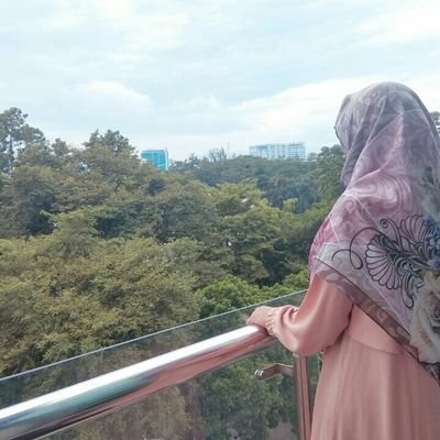 Im B | terus belajar 📚 | terus memperbaiki diri❤️|  terus bergerak dan bertumbuh | ☝️☝️☝️