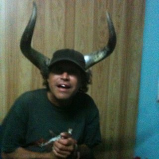 Salvadoreño, Rocker, Madridista Sin Señorio y Sin Valors, Pum Pum FAS, iDevice Lover. GRACIAS TOTALES
