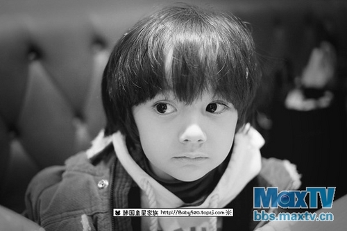 Tina813's profile picture. better and better~