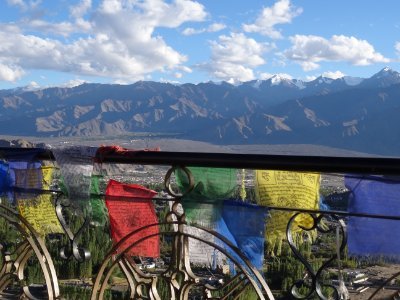 Partir à la découverte du monde et des otoctones