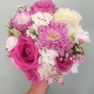 Certified florist based in worcestershire