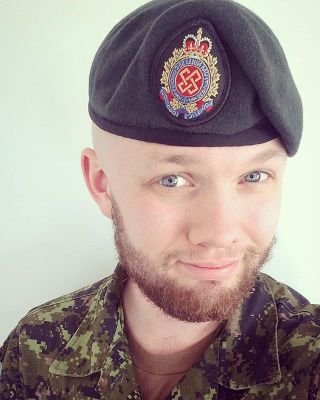 deckers_g's profile picture. Hail to the man 🔫, that dedicated his life for his people, 👮👮👮, Dieu Sauve-moi