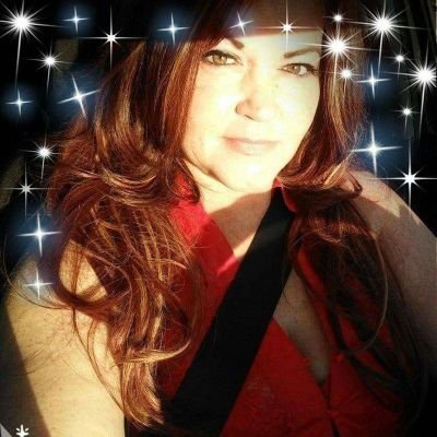 lindasfashbouti's profile picture. Linda's fashion boutique on f/b 

https://t.co/aCkZUjDk8n