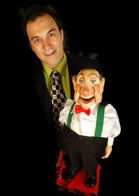 José Luis Bory - Mago Baiuka, Ventrílocuo, Fundador de la Red de Magos Solidarios -@redmaso,  Artista internacional, fana de Ferro Carril Oeste