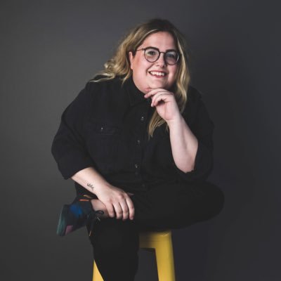 ✨ Designer, illustrator and art director. ✨ Dog, cocktail, and pop culture aficionado. ✨ She/Her ✨ My tweets are not on behalf of my employer.