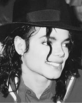 I'm just me 😊 and I'm a huge Michael Jackson fan. I'm a MoonWalker and still enjoy his music...