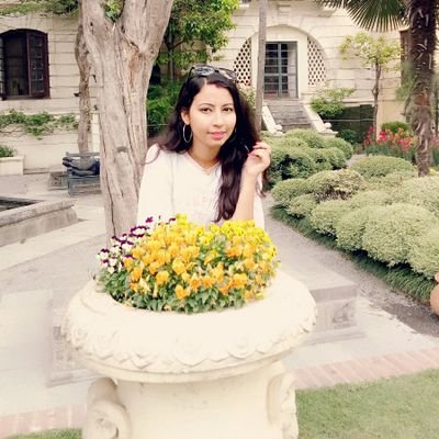 My life 😘😘 My rules 😉😉 My attitude 😏😏My prblMs 😕😕 My solutions😜😜 don't interfere 😷😷

tweet herna 👉@subekshya6