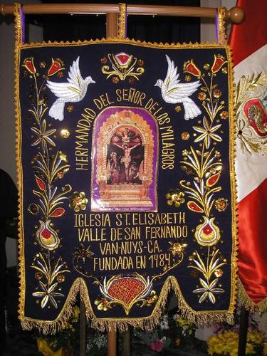 La Hermandad del Señor de los Milagros del Valle de San Fernando viene celebrando la Santa Misa del Señor de los Milagros desde el año 1984