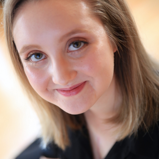 Miss_HollyH's profile picture. 