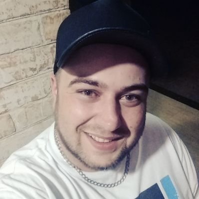 Eu desisti. Mas nao pense q foi por não ter coragem de lutar, e sim por nao ter mais condições de sofrer.