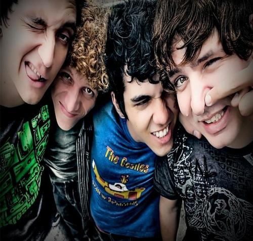 banda done..sinceramente=minha vidaH
